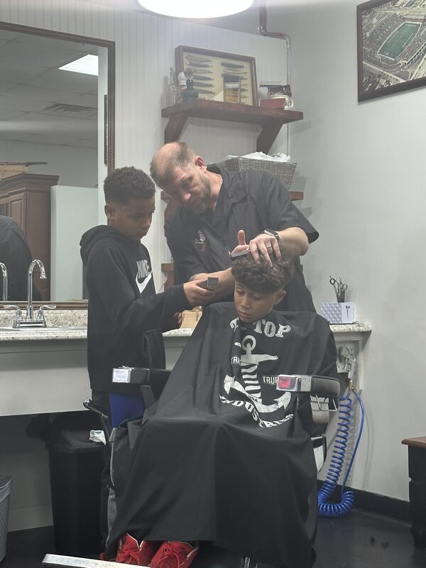 Clippers running the back of a fade. Garner, NC, 2025.